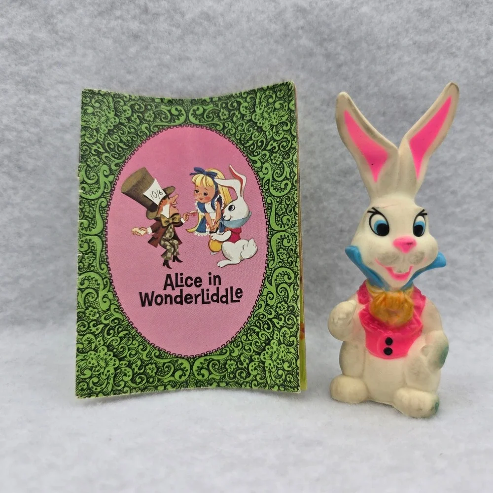 Vintage 1967 Mattel Liddle Kiddles Alice in WonderLiddle White Rabbit & Book
